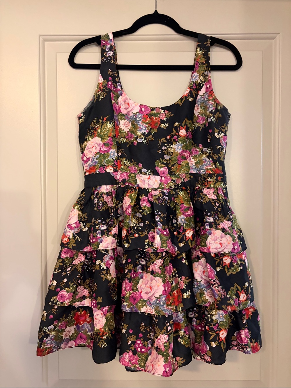 LoveShackFancy Silk Floral Tiered Mini Dress Size 4 NWOT - Picture 2 of 5